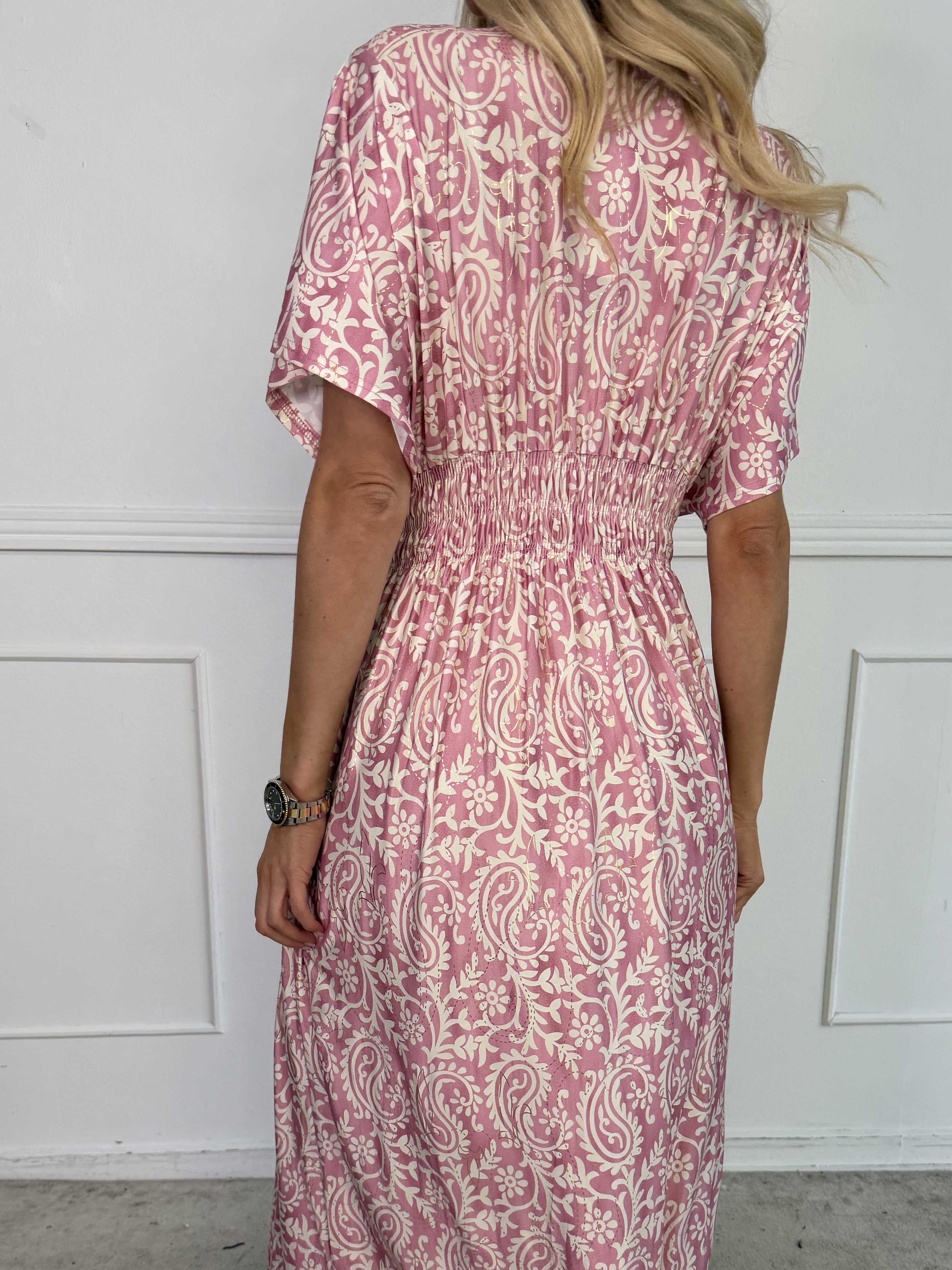 Pams Boteh - Lang elastisk mønstret kjole med lommer